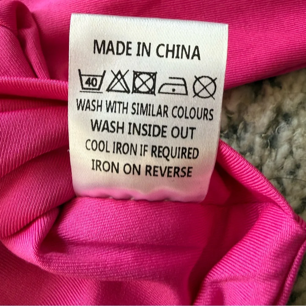 NWT- Area Stars Pink Criss Crossed Cropped Long Sleeve Sz M - Picture 10 of 12